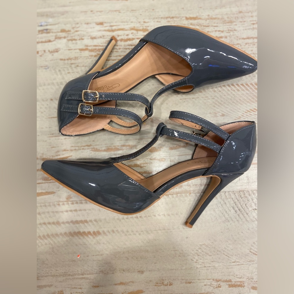Journee Collection Shoes
